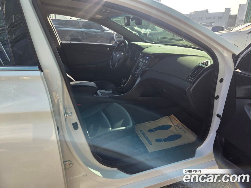 Hyundai Sonata 2012