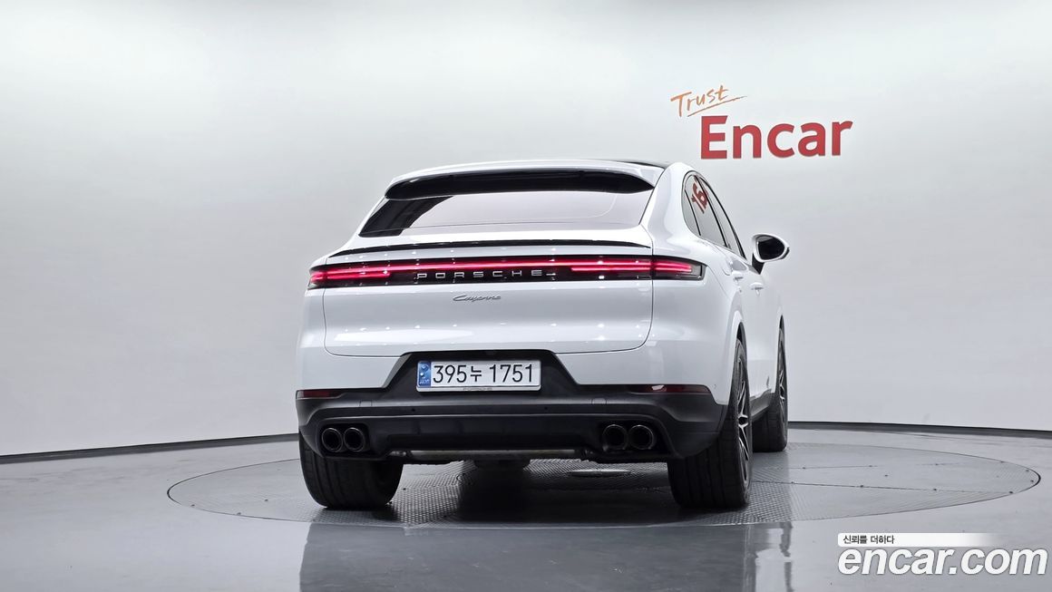 Porsche Cayenne 2024