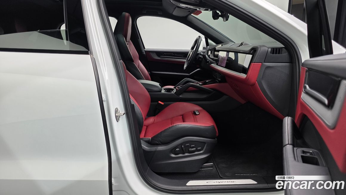 Porsche Cayenne 2024