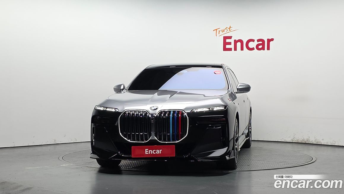 BMW 7-Series 2025