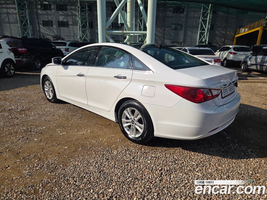Hyundai Sonata 2012