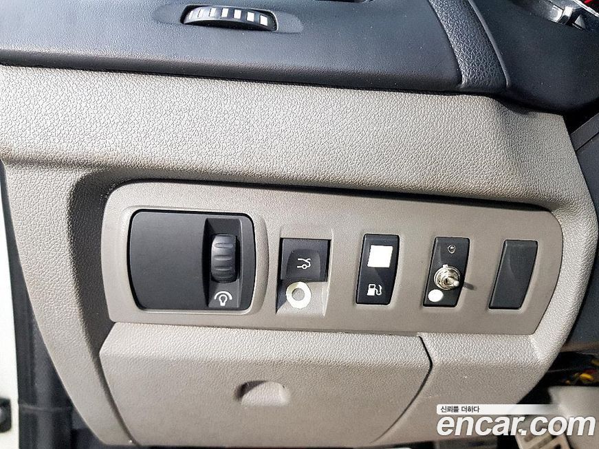 Renault-KoreaSamsung SM3 2012