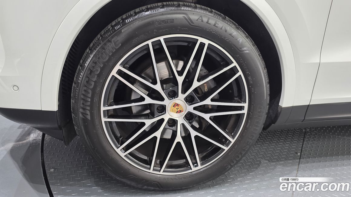 Porsche Cayenne 2024