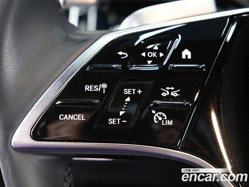 Mercedes-Benz S-Class 2025