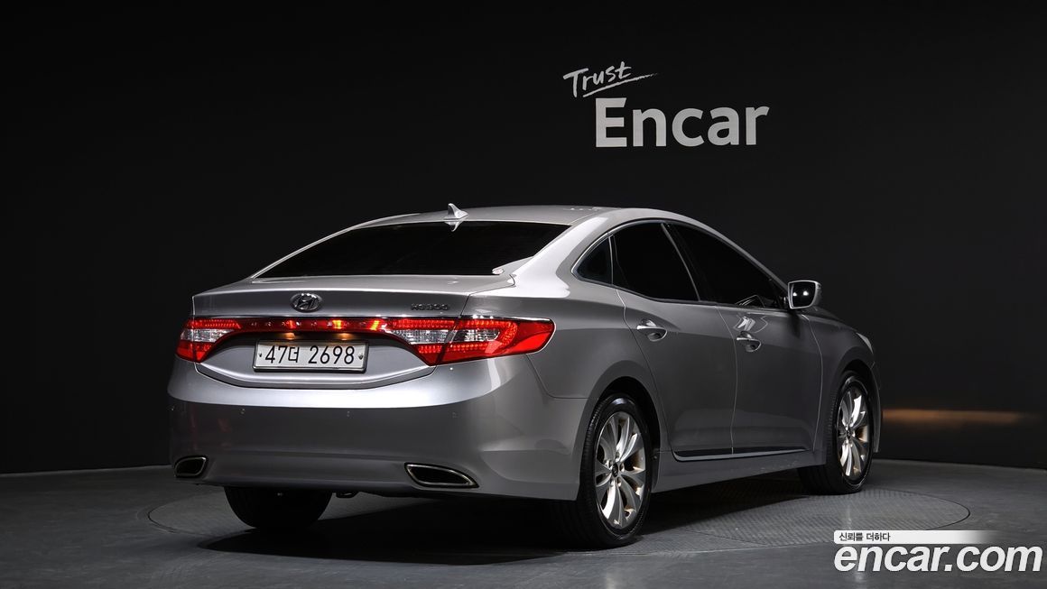 Hyundai Grandeur 2012