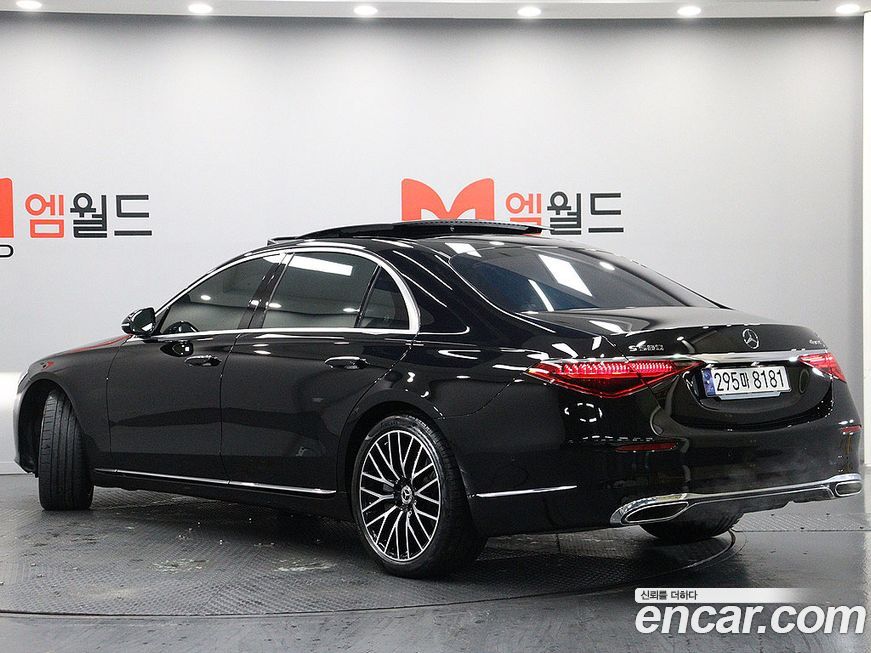 Mercedes-Benz S-Class 2025