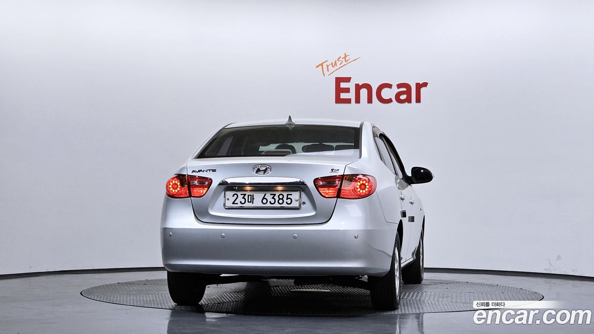 Hyundai AVANTE 2010