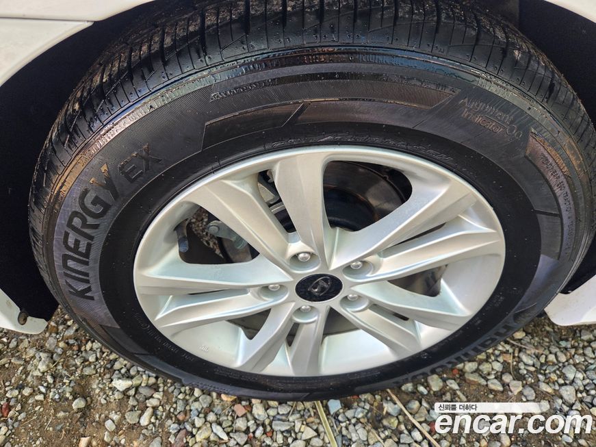Hyundai Sonata 2012