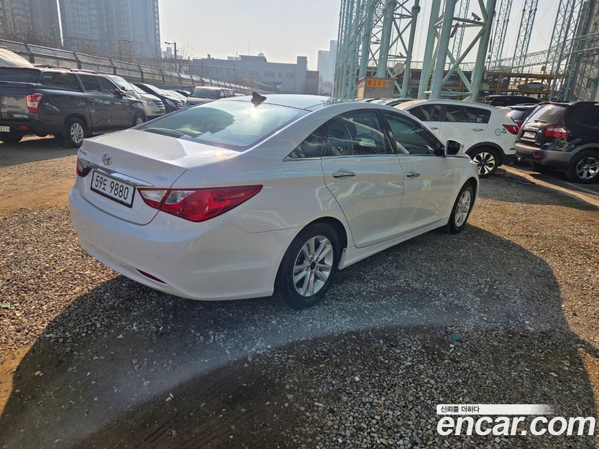 Hyundai Sonata 2012