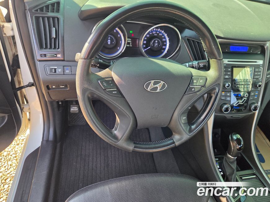 Hyundai Sonata 2012