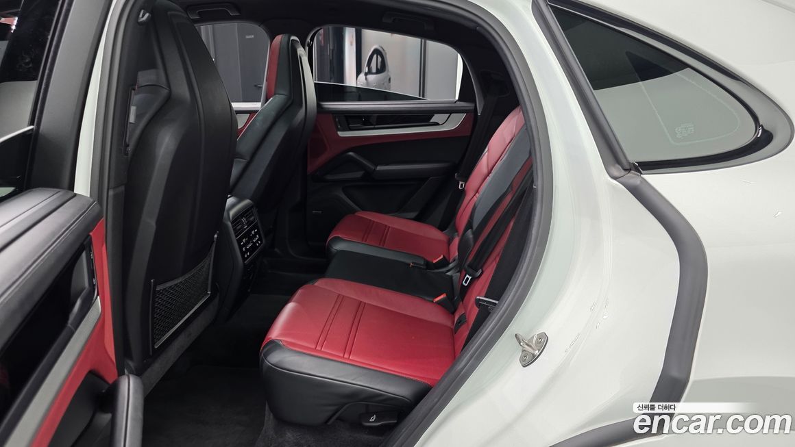 Porsche Cayenne 2024