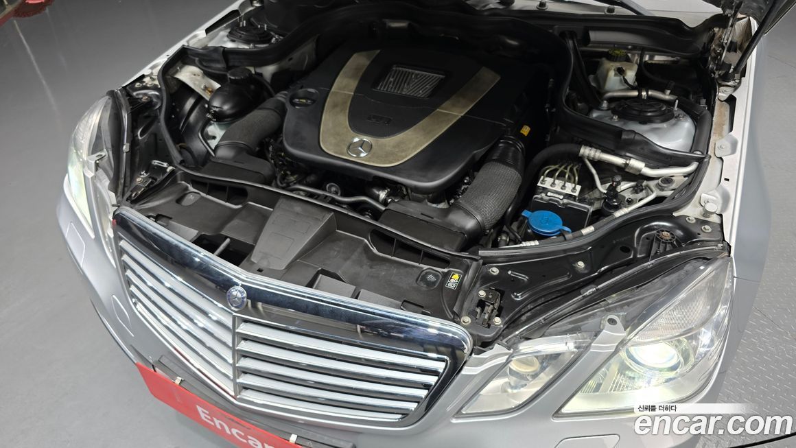 Mercedes-Benz E-Class 2010