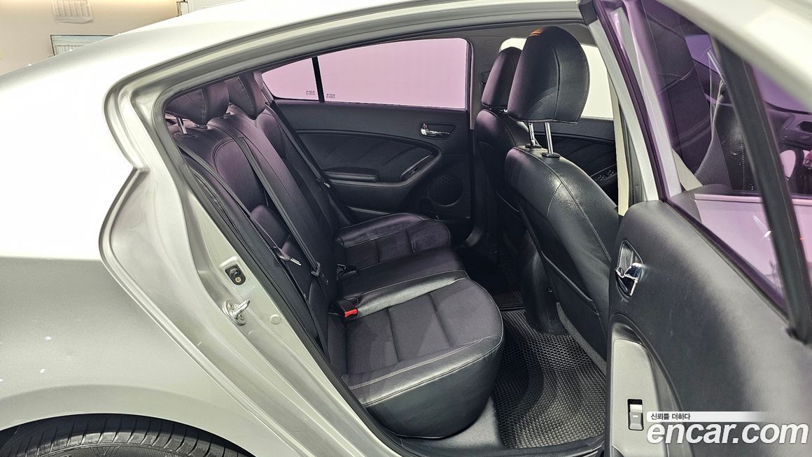 Kia K3 2013