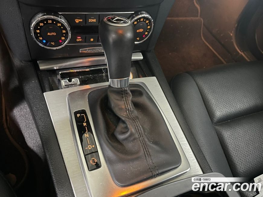Mercedes-Benz C-Class 2012