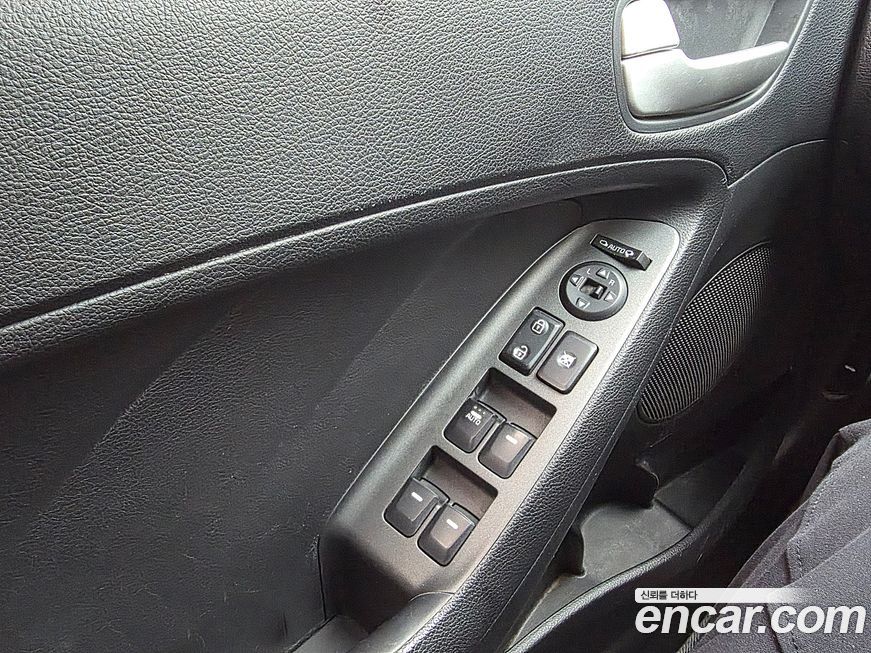 Kia K3 2013