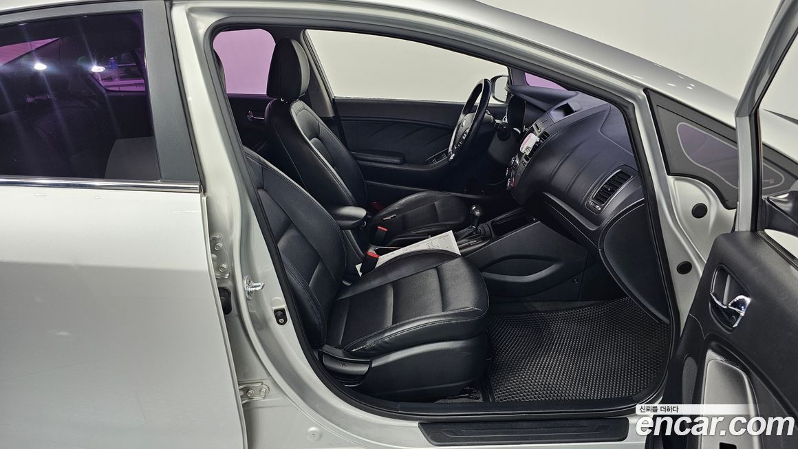 Kia K3 2013