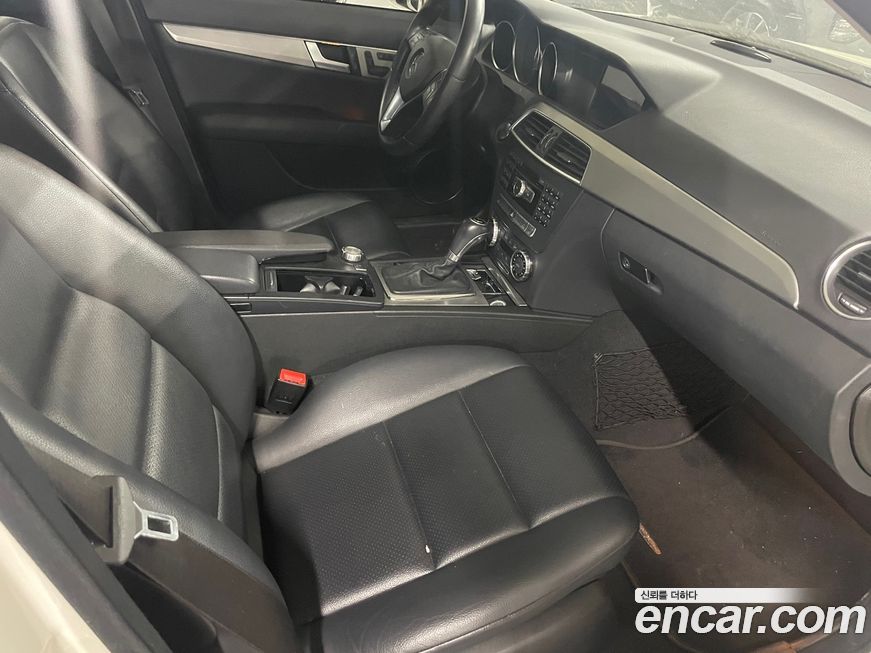 Mercedes-Benz C-Class 2012