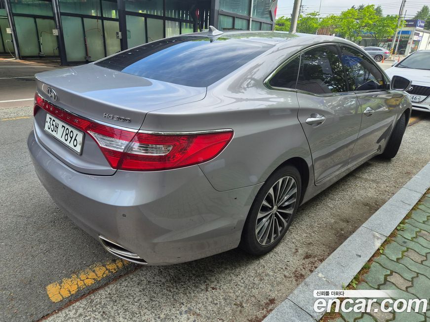 Hyundai Grandeur 2013