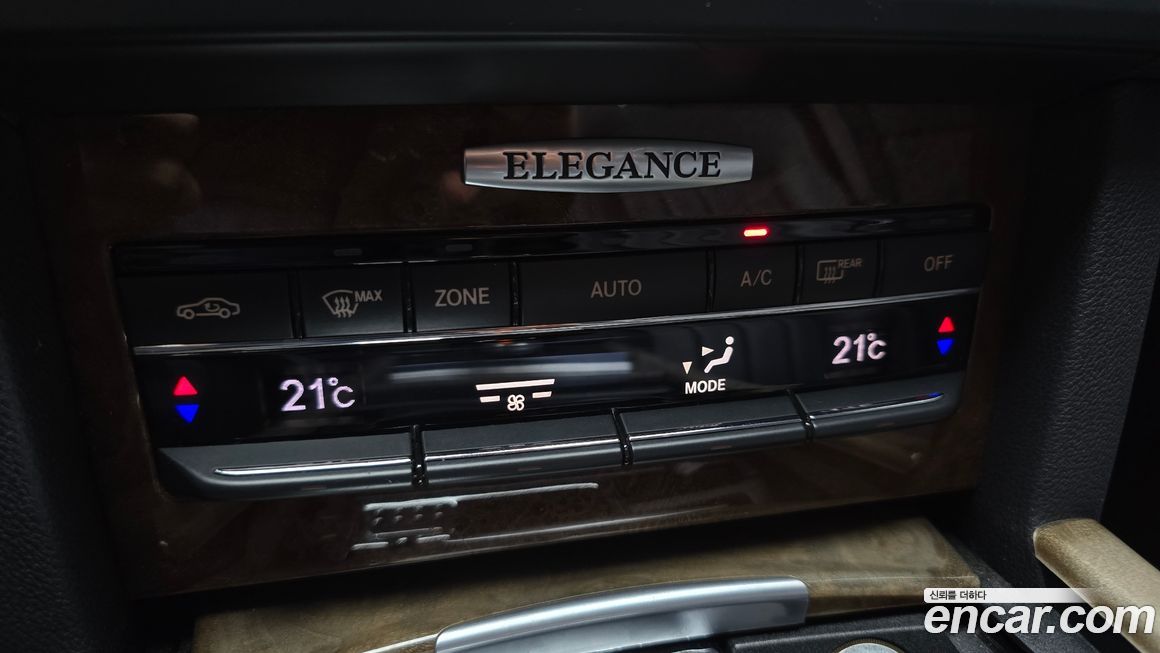 Mercedes-Benz E-Class 2010