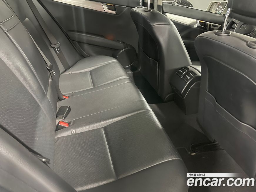 Mercedes-Benz C-Class 2012