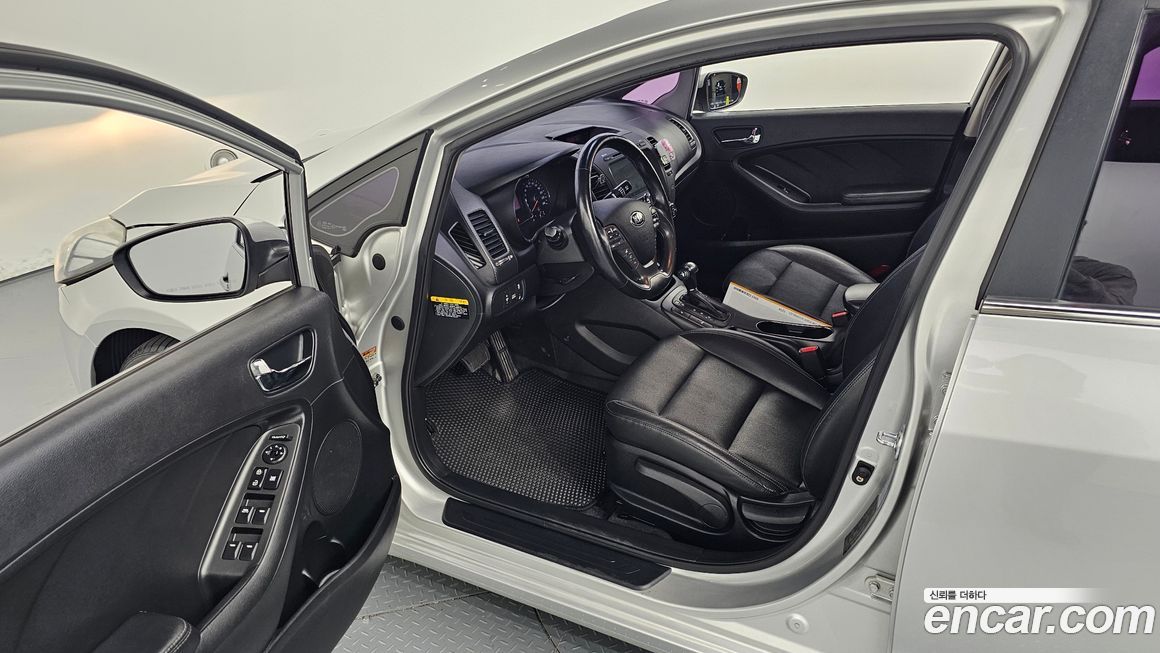 Kia K3 2013