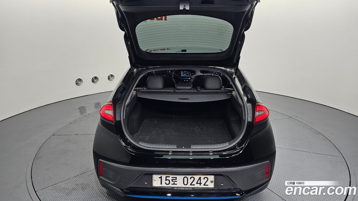Hyundai Ioniq 2016