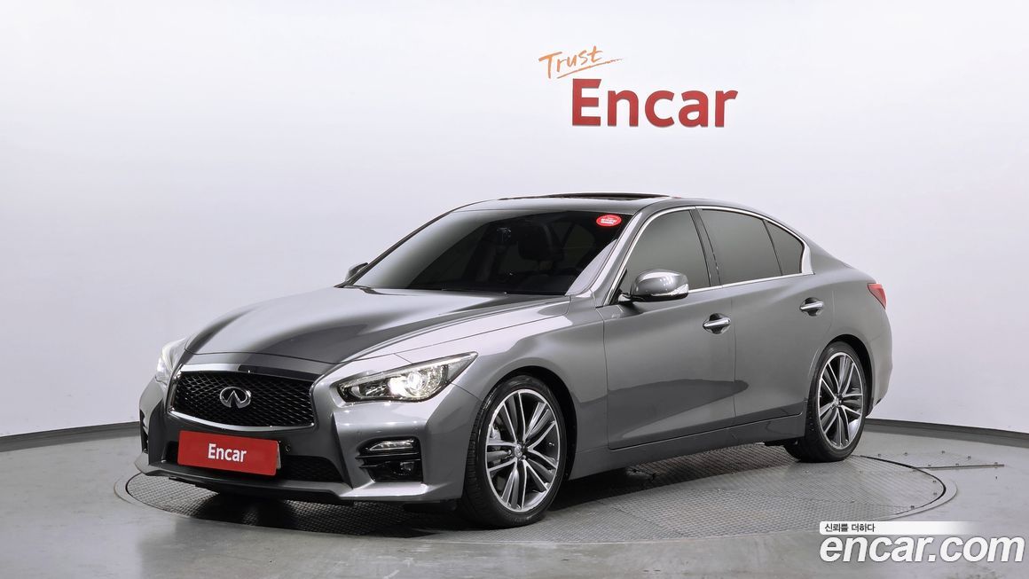 Infiniti Q50 2016