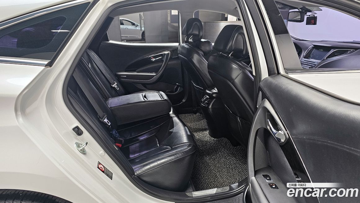 Hyundai Grandeur 2016