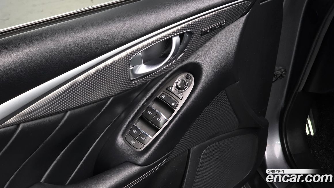 Infiniti Q50 2016