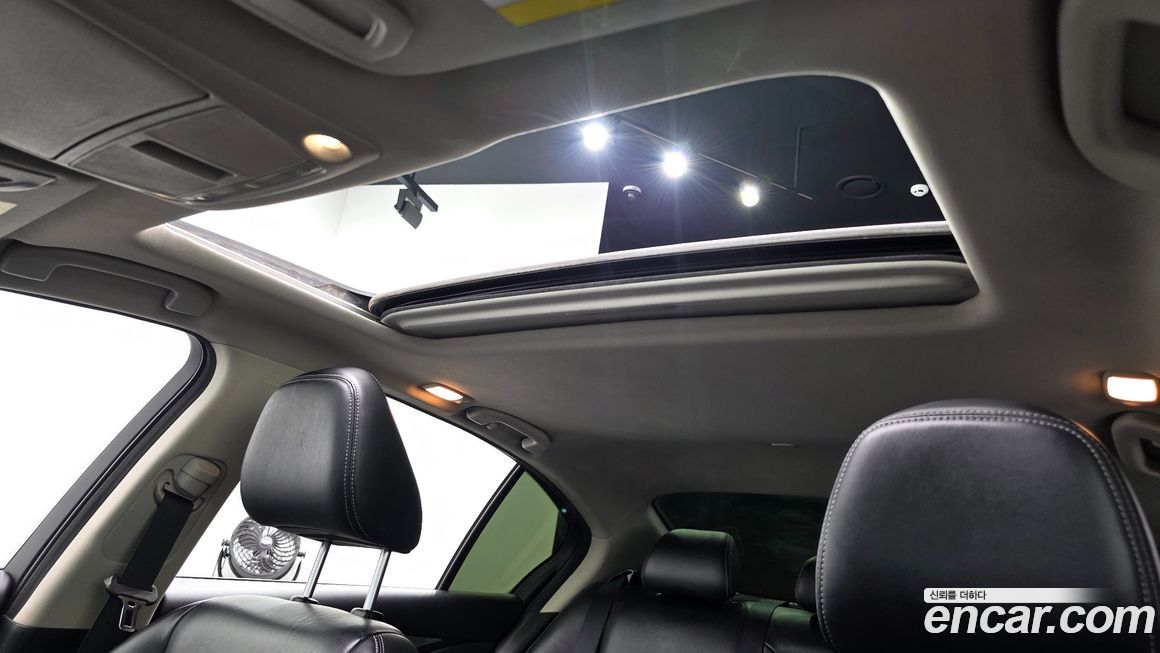 Infiniti Q50 2016
