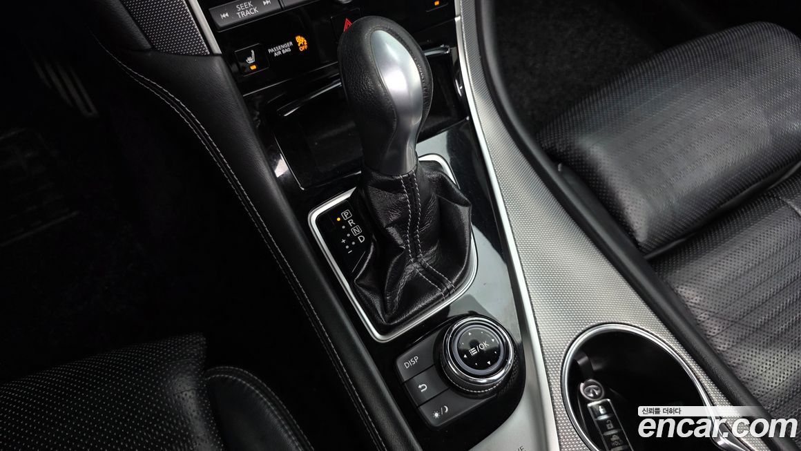 Infiniti Q50 2016