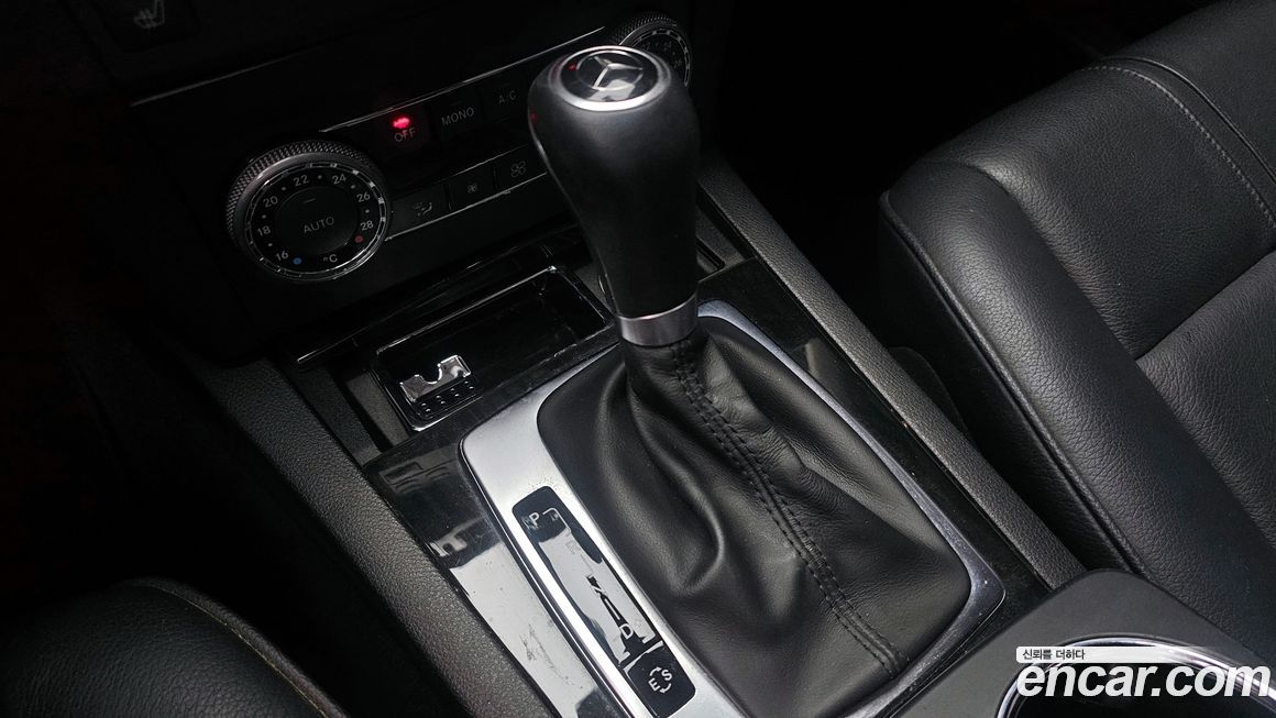 Mercedes-Benz GLK-Class 2012