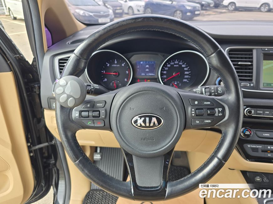 Kia Canival 2015