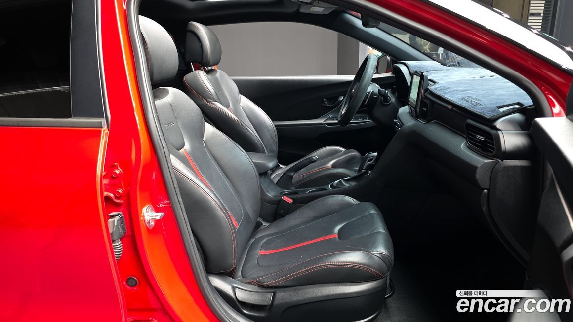 Hyundai Veloster 2018