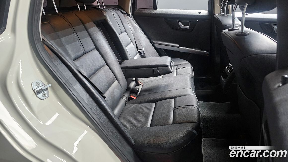 Mercedes-Benz GLK-Class 2012