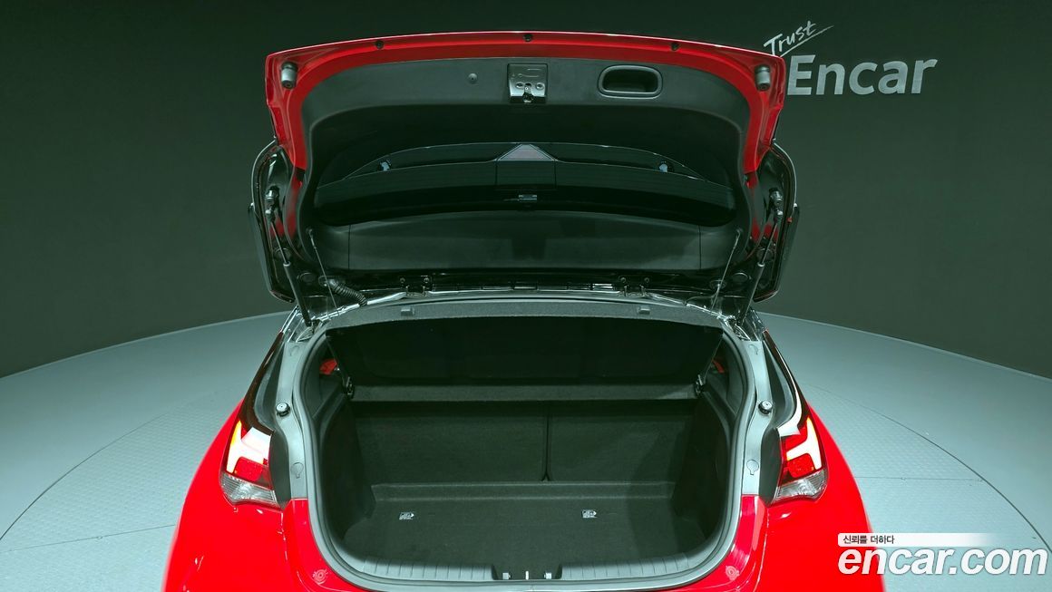 Hyundai Veloster 2018