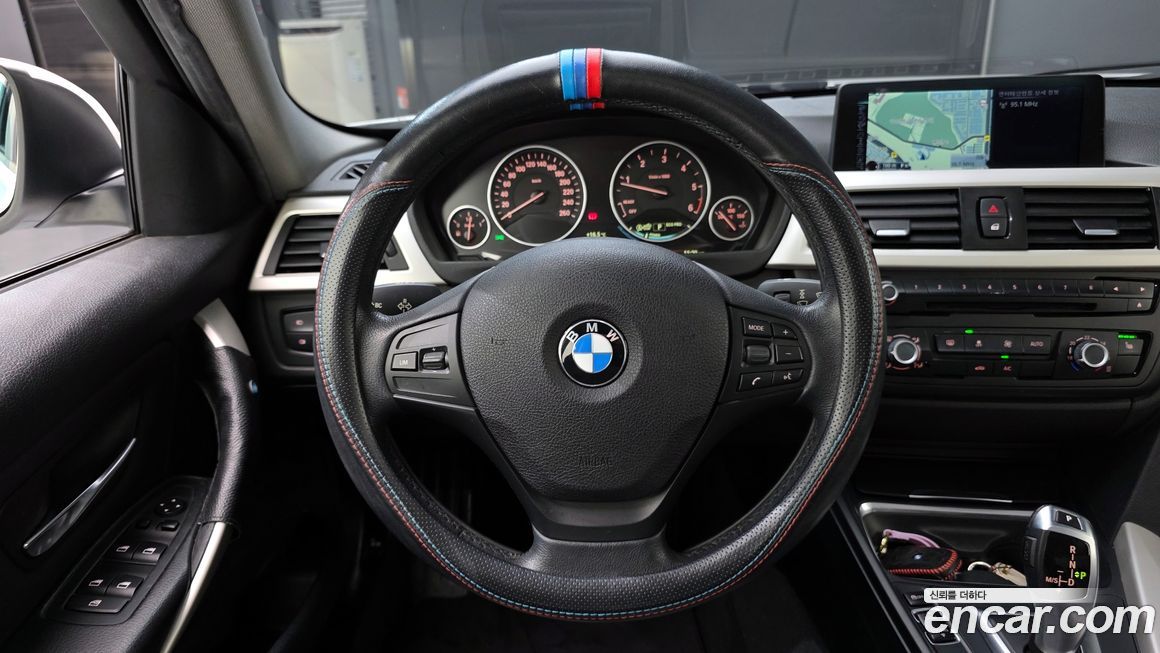 BMW 3-Series 2015