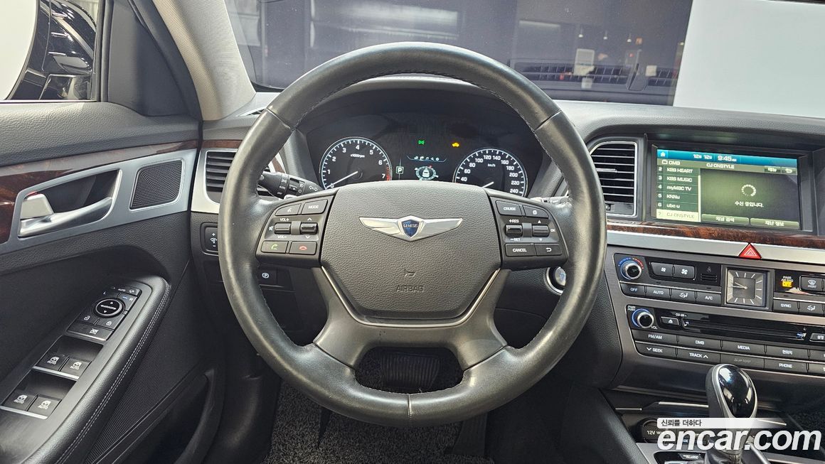 Hyundai Genesis 2016