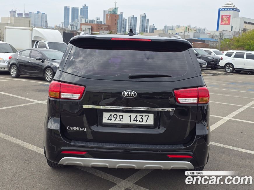 Kia Canival 2015