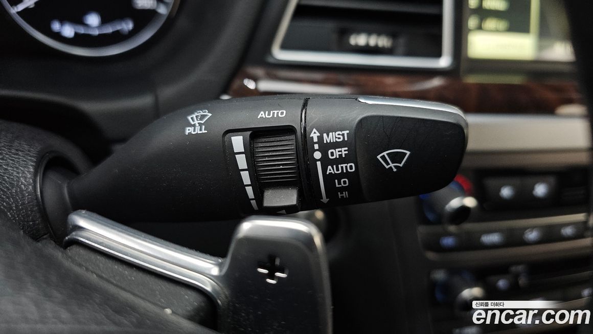 Hyundai Genesis 2016