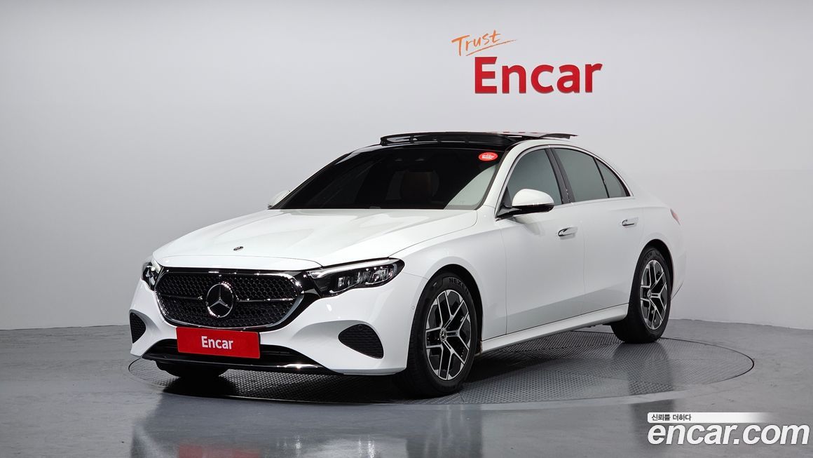 Mercedes-Benz E-Class 2024