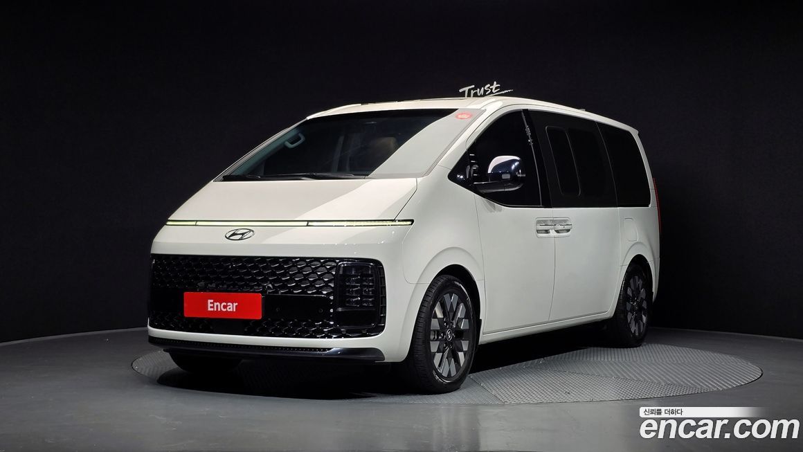 Hyundai Staria 2024