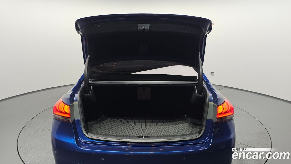 Hyundai Genesis 2016