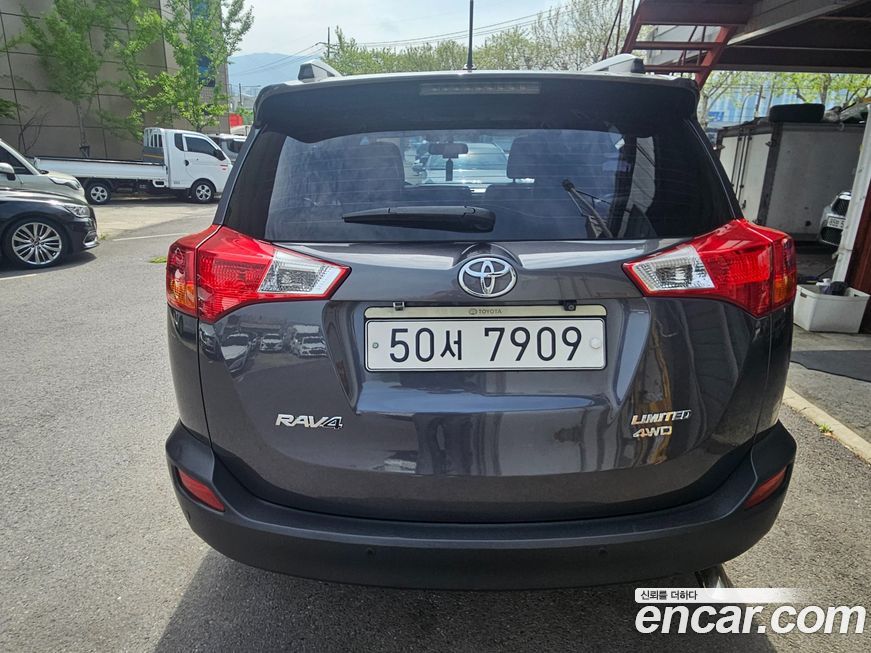 Toyota RAV4 2015