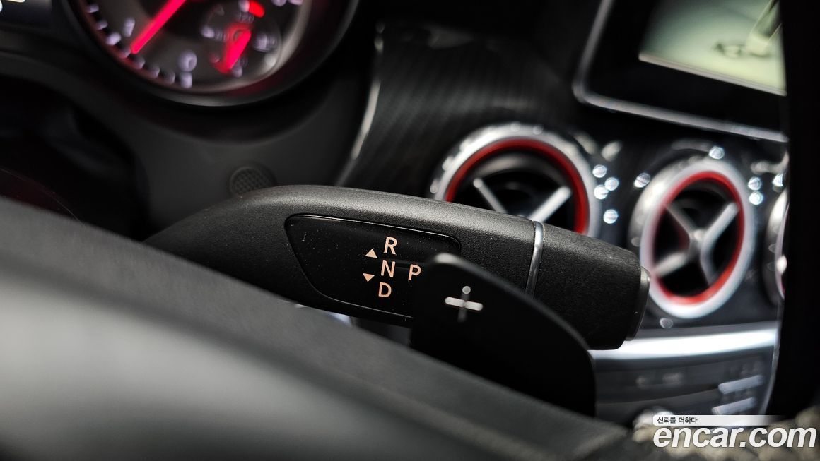 Mercedes-Benz GLA-Class 2017