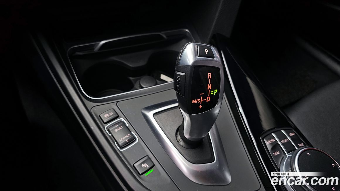 BMW 3-Series 2018