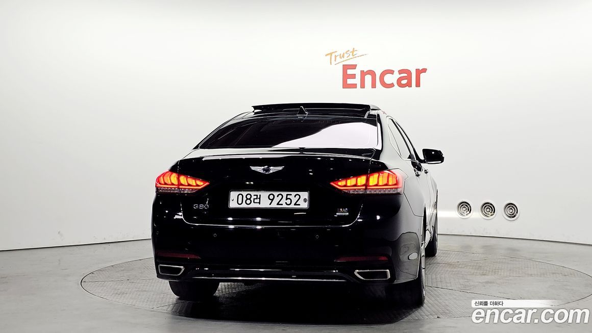 Hyundai Genesis 2016