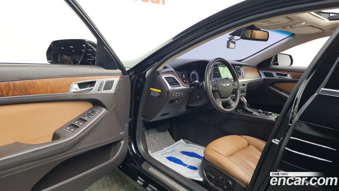 Hyundai Genesis 2016