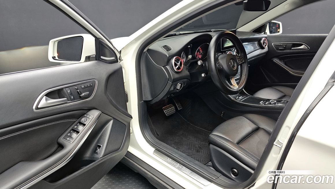 Mercedes-Benz GLA-Class 2017