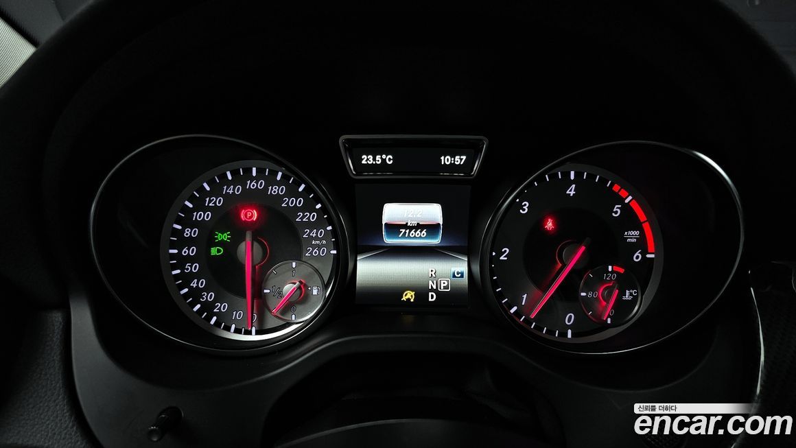 Mercedes-Benz GLA-Class 2017